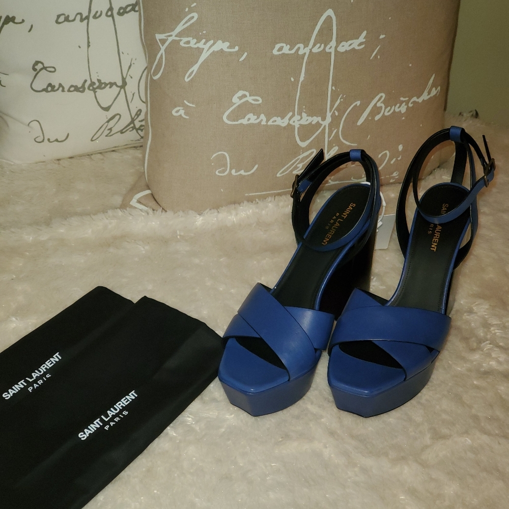 SAINT LAURENT FARRAH SANDALS 👡